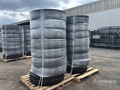 Quantity of (16) 11R22.5 GoSnow Retread Pneumatici per autocarro