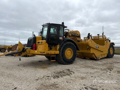2023 Cat 637K Motorschraper