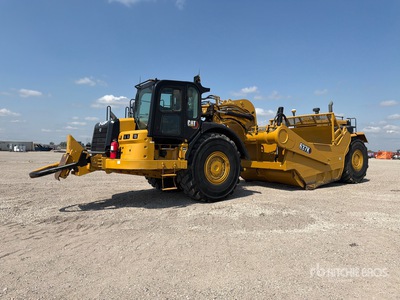 2023 Cat 637K Motorschraper