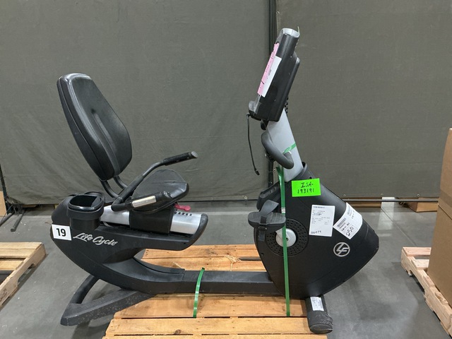 Life Fitness 95R115 Exercise Bike