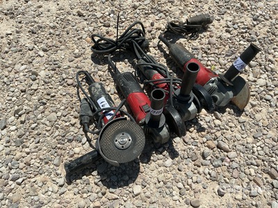 Quantity of (4) Milwaukee AG800 115E طاحنة
