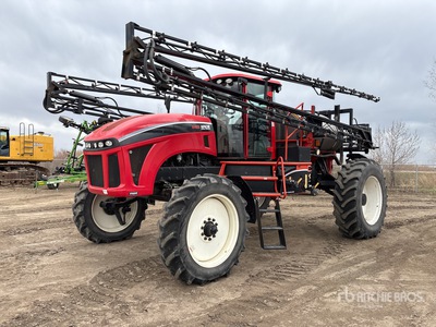 2011 Apache AS1020 100 ft 4x2 High Clearance Self-Propelled Sprayer