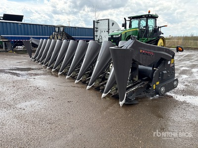 2020 Fendt 3312 12 Row 30 ft Corn رأس الحصادة المجمعة