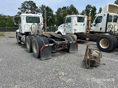 2014 Mack CXU613 Tracteur routier (Inoperable)