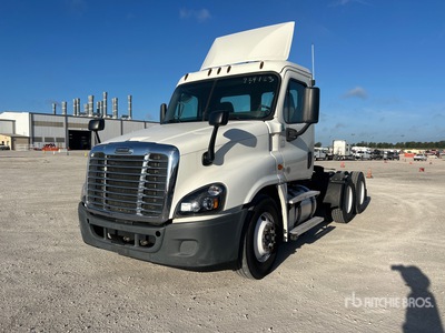 2019 Freightliner Cascadia 125 6x4 Cabeza Tractora Cabina Corta