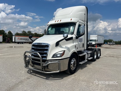 2021 Freightliner Cascadia 116 6x4 Day Cab Truck Tractor