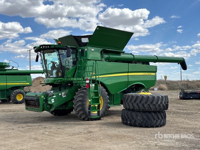 2020 John Deere S780 Combine Harvester