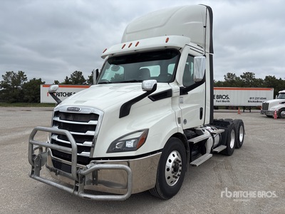 2021 Freightliner Cascadia 116 6x4 T/A Day Cab Truck Tractor