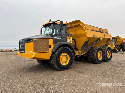 2022 John Deere 460E-II Tombereau