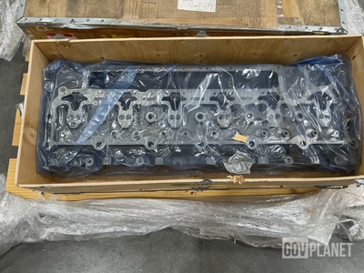 (2) Cummins 3936180 Diesel Engine Cylinder Heads