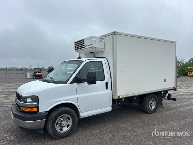 2021 Chevrolet Express 3500 4x2 Refrigerated Truck