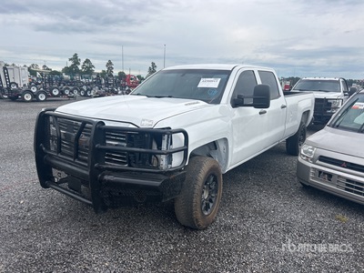 2015 Chevrolet Silverado 3500 4x4 Crew Cab Pickup (Inoperable)