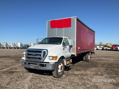 2013 Ford F-750 XL 4x2 Curtain Side Truck