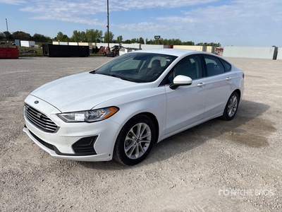 2020 Ford Fusion SE Automobile