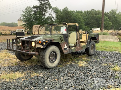AM General M1097R1 HMMWV 4 Door w/Truck Body