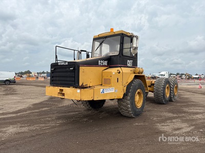 1996 Cat D250D Tombereau