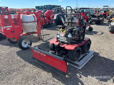 Boss Snowrator Mini Walk-Behind Snow Pusher Minicargadora