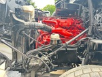 Moteur with Engine - Left Side