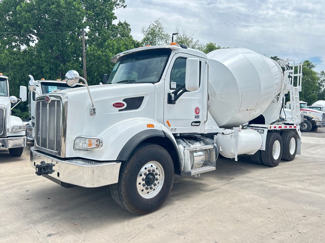2017 Peterbilt 567 6x4 Mixer Truck