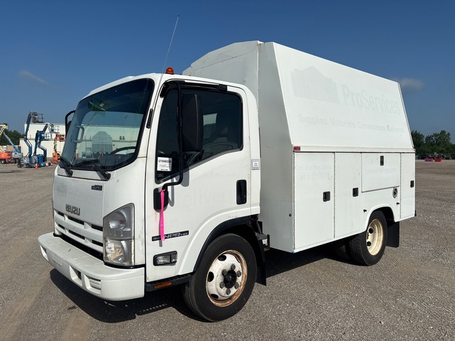 2014 Isuzu NPR HD 4x2 Utility Truck