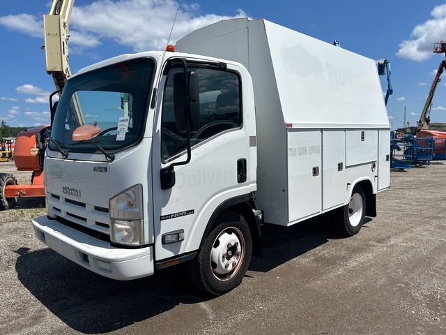 2014 Isuzu NPR HD 4x2 Service Truck