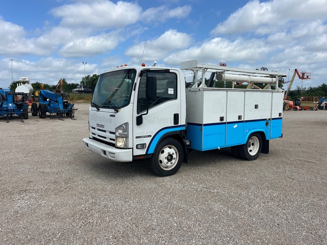 2014 Isuzu NPR HD 4x2 Utility Truck