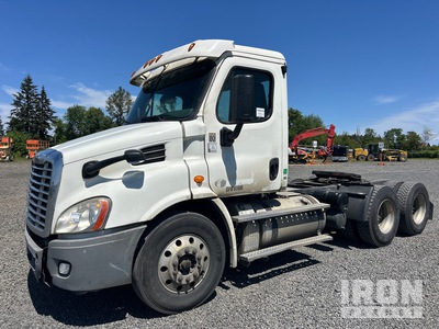 2014 Freightliner Cascadia 113 6x4 Tracteur Routier