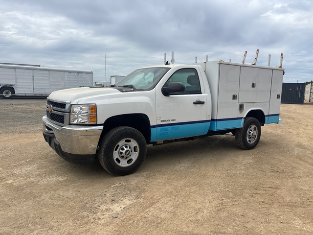 2014 Chevrolet Silverado 2500 HD 4x2 Utility Truck
