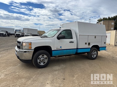2014 Chevrolet Silverado 2500 HD 4x2 Utility Truck