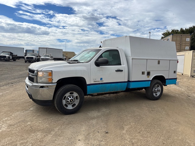 2014 Chevrolet Silverado 2500 HD 4x2 Utility Truck