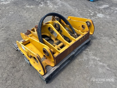 2017 EDF WL320-8K Hydraulic محول سريع للودر ذو العجلات