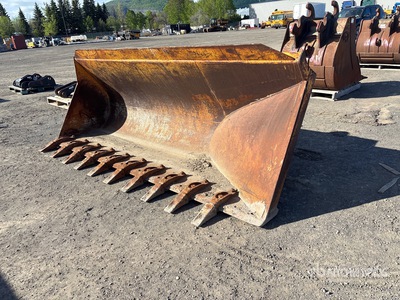 WA320-8 132 in Q/C Side Dump Wheel Loader Bucket