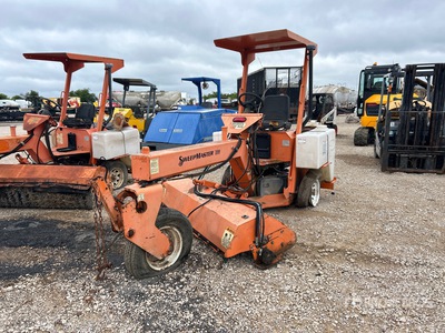 2013 Lay-Mor Self-Propelled Broom