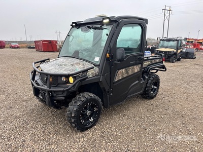 2023 John Deere XUV835M 4x4 Utility Vehicle