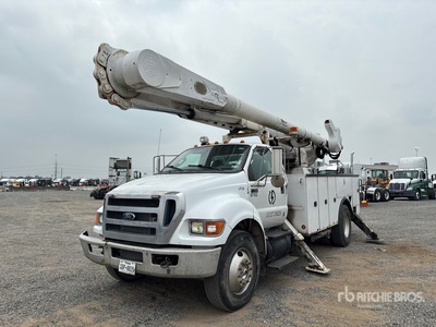 2011 Altec AM55 55 ft on 2011 Ford F-750 XL 4x2 Bucket Truck