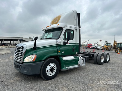 2013 Freightliner Cascadia 125 6x4 Cab and Chassis