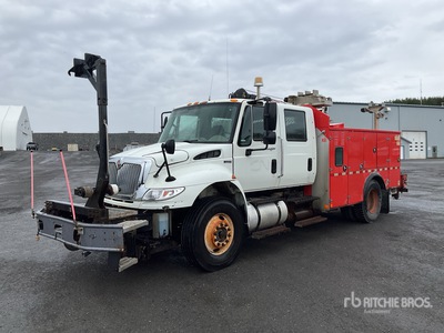2012 International 4400 4x2 Crew Cab Hi-Rail Service Truck