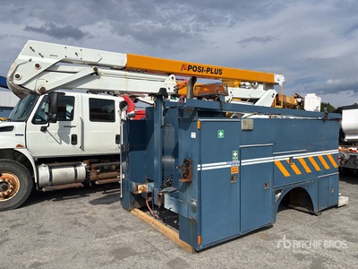 Poudrier Service Body