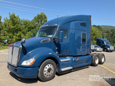 2020 Kenworth T680 6x4 T/A Sleeper Truck Tractor