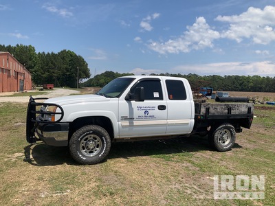 2003 Chevrolet 2500 4x4 Extended Cab شاحنة مسطحة