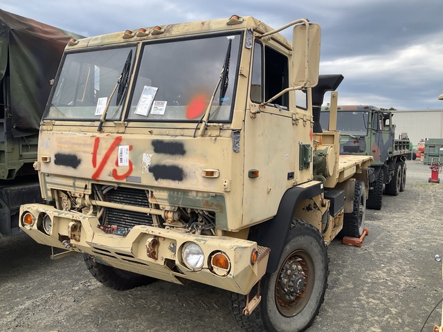 1997 Stewart & Stevenson M1081 LMTV 4x4 Cargo Truck 1997 Stewart & Stevenson M1081 LMTV 4x4 Cargo Truck