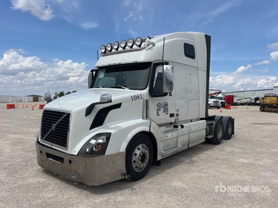 2013 Volvo VNL 6x4 T/A Sleeper Truck Tractor