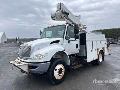 Altec TA40 41 ft on 2014 International 4300 4x2 Bucket Truck