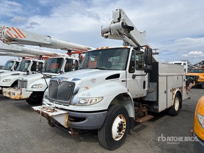 2014 International 4300 4x2 Bucket Truck