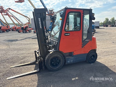2010 Doosan G25E-5 3600 lb Cushion Tire Chariot Élévateur
