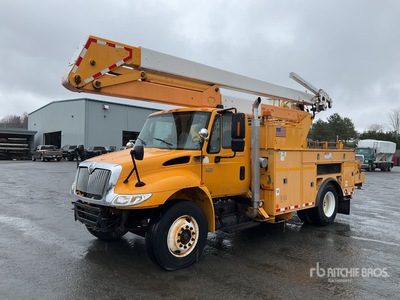 2004 Lift-All LOM-50-1S 50 ft on 2005 International 4400 4x2 Bucket Truck