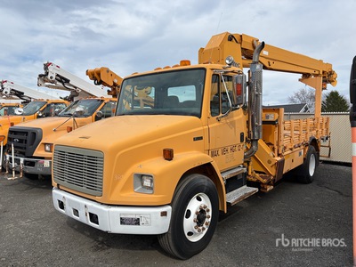 Altec Straight Boom on 2003 Freightliner FL70 4x2 Crane Truck