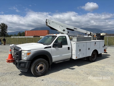 Versalift TEL29NE-03 29 ft on 2012 Ford F-550 XL 4x2 Bucket Truck