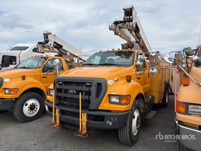 2011 Ford F-750 4x2 Bucket Truck