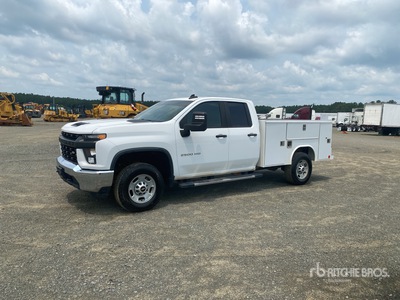 2022 Chevrolet Silverado 2500 HD 4x4 Crew Cab Ciężarówka użytkowa